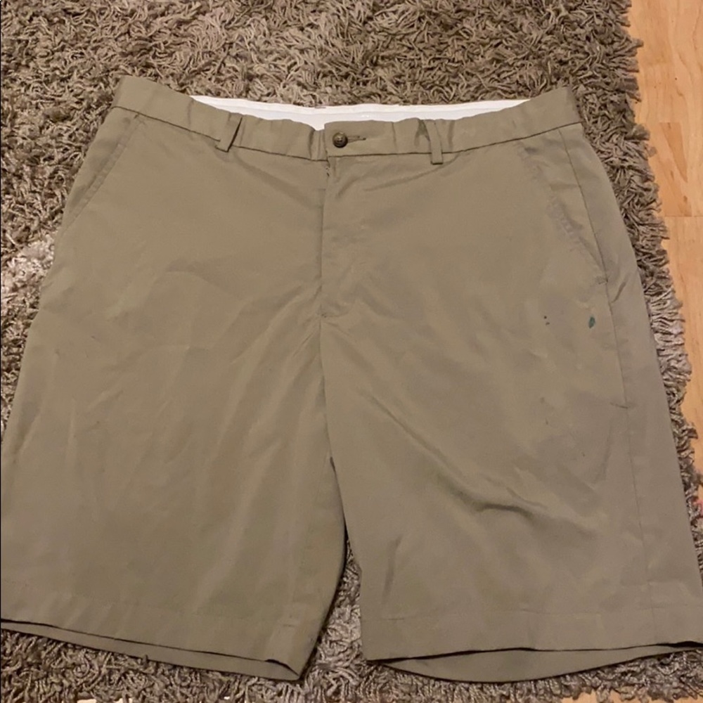 Greg Norman size 38 dress shorts